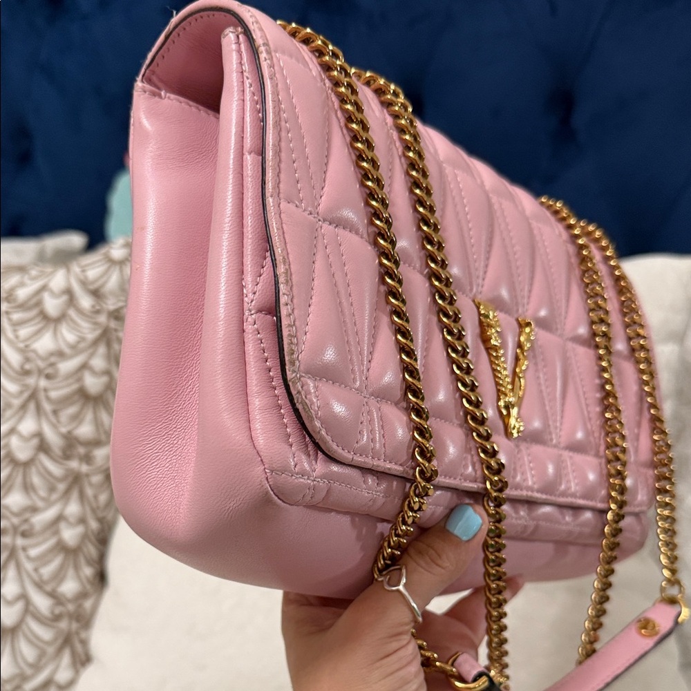Versace Virtus Pink Quilted Crossbody Bag With Gold Chain - Picture 7 of 10